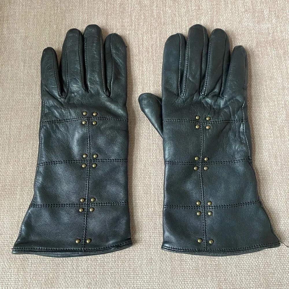 Altare Women’s Black Leather Gloves with Studs Size Large